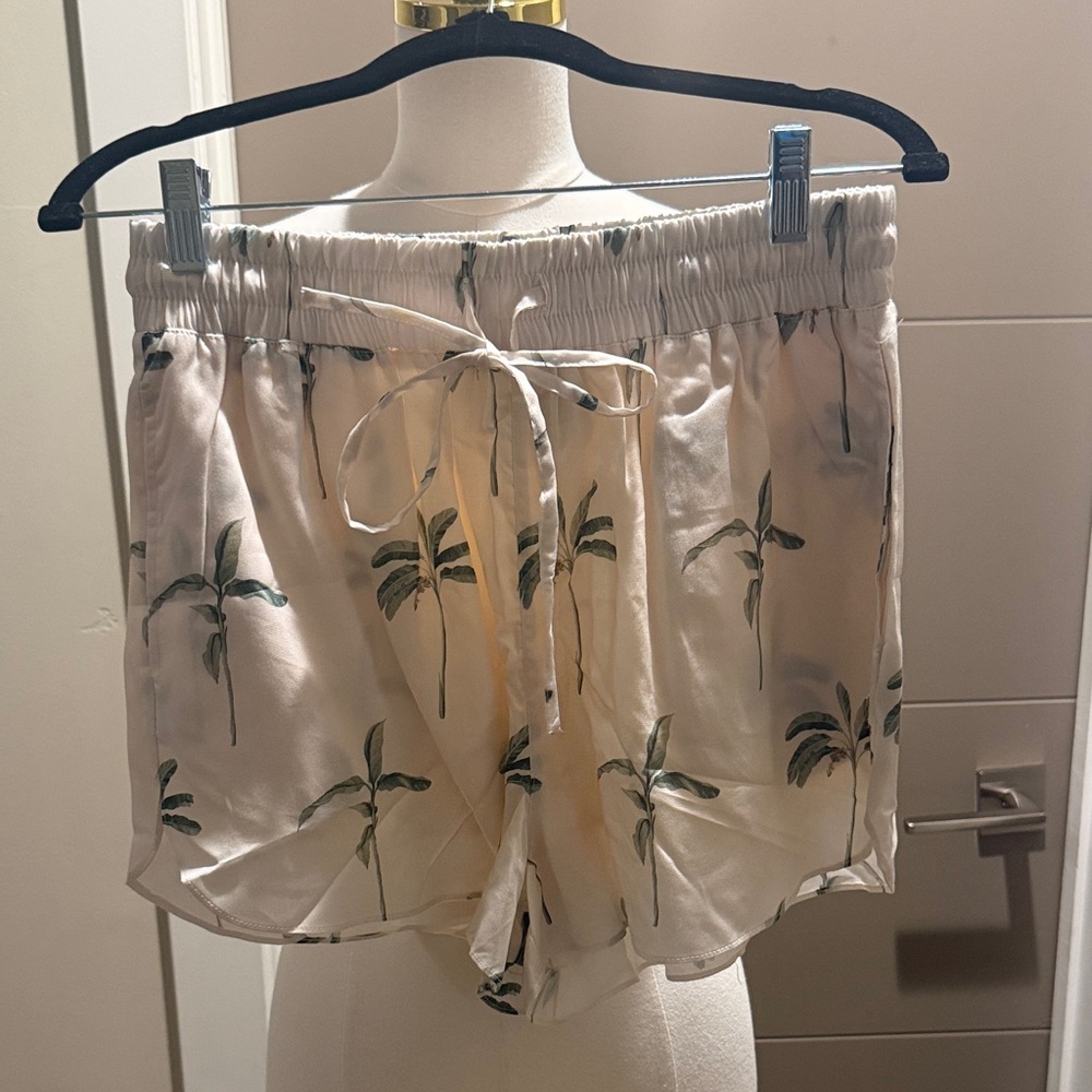 Women's Cream Palm-Print Drawstring Athletic Shorts